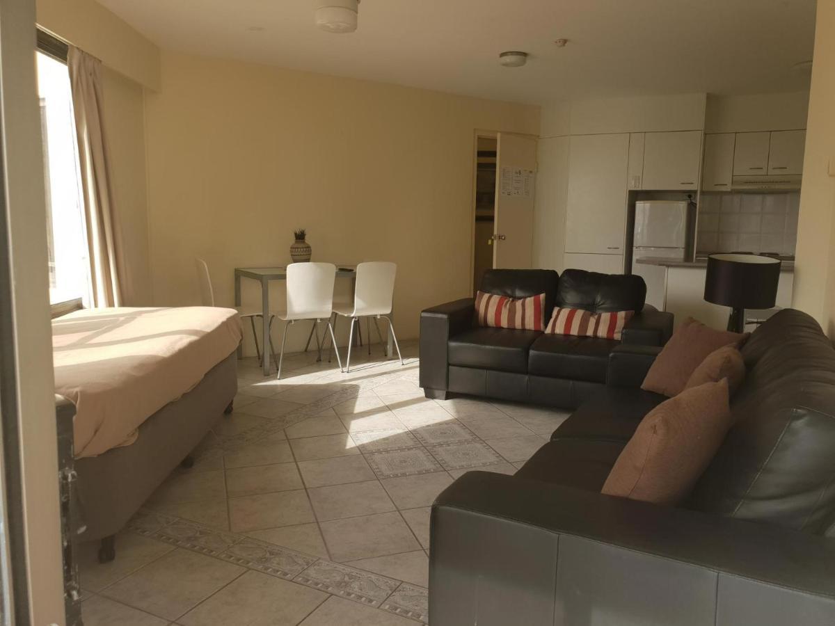 Surfers Holiday Apartments Gold Coast Exterior photo